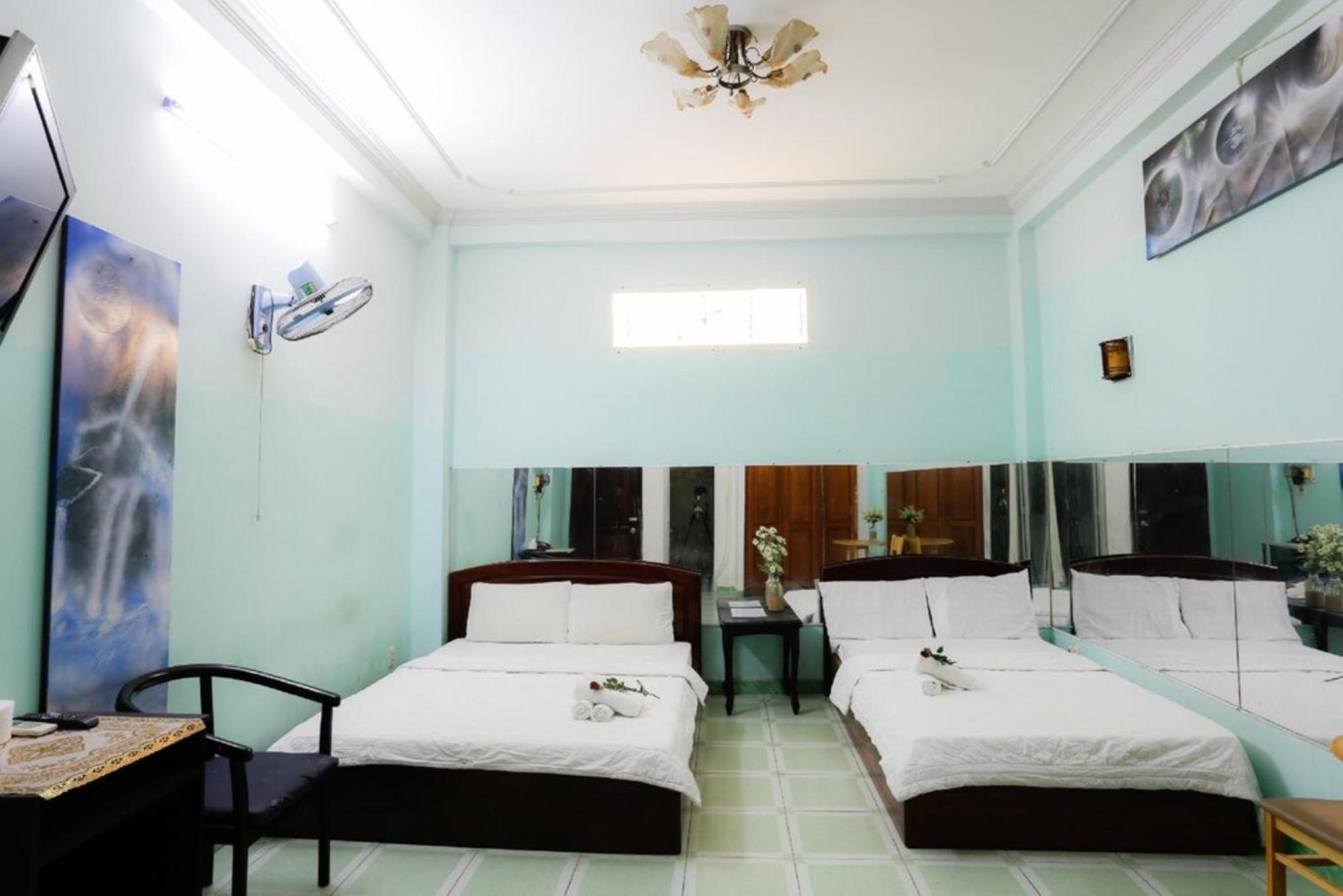 Hong Luc Hotel Hcm Thành Pho Ho Chí Minh Esterno foto