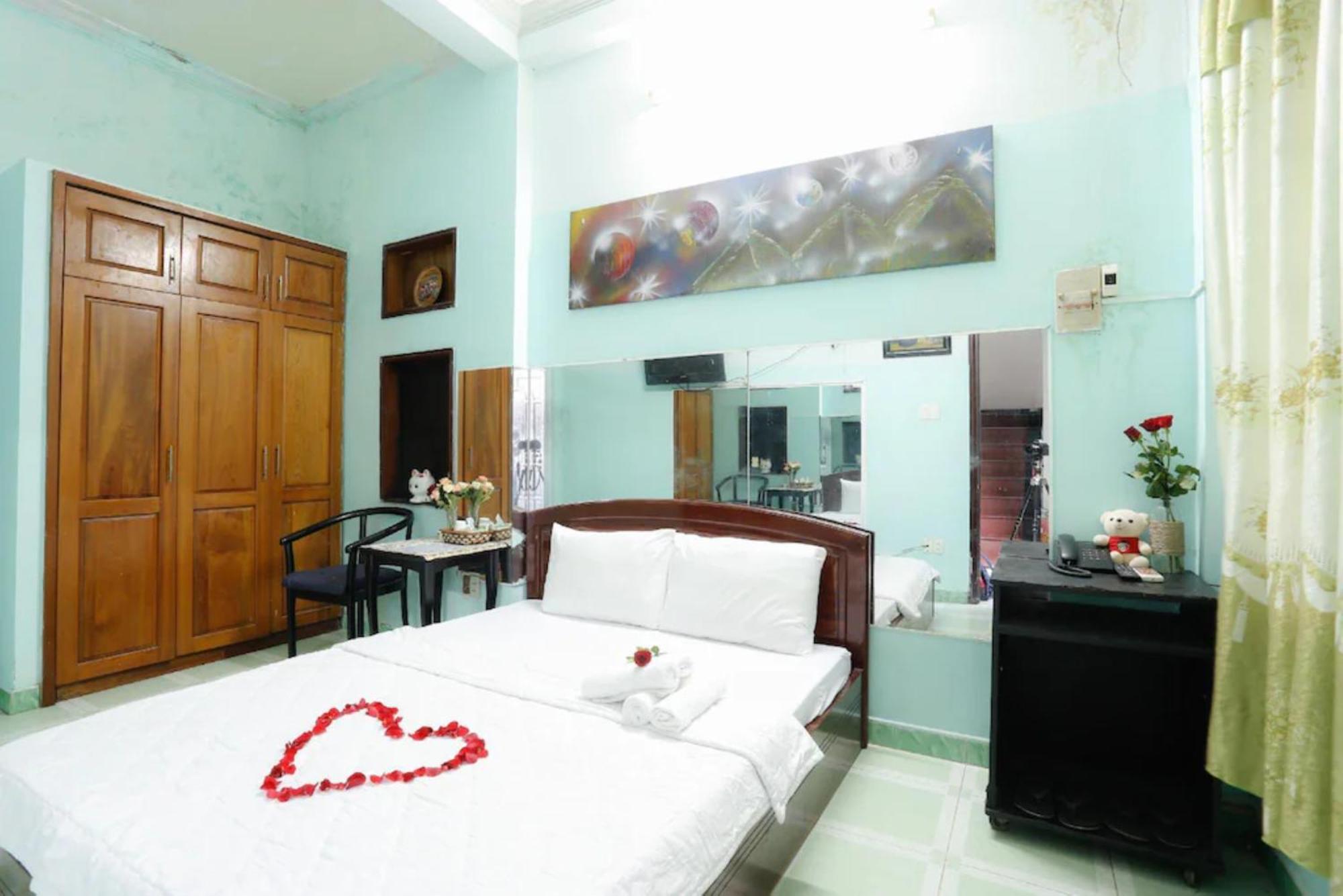 Hong Luc Hotel Hcm Thành Pho Ho Chí Minh Esterno foto